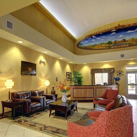Comfort Inn & Suites Alvarado Extérieur photo
